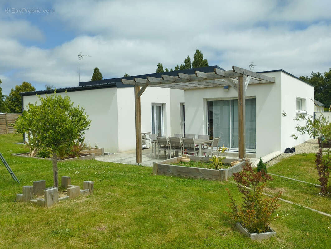 Maison à DREFFEAC