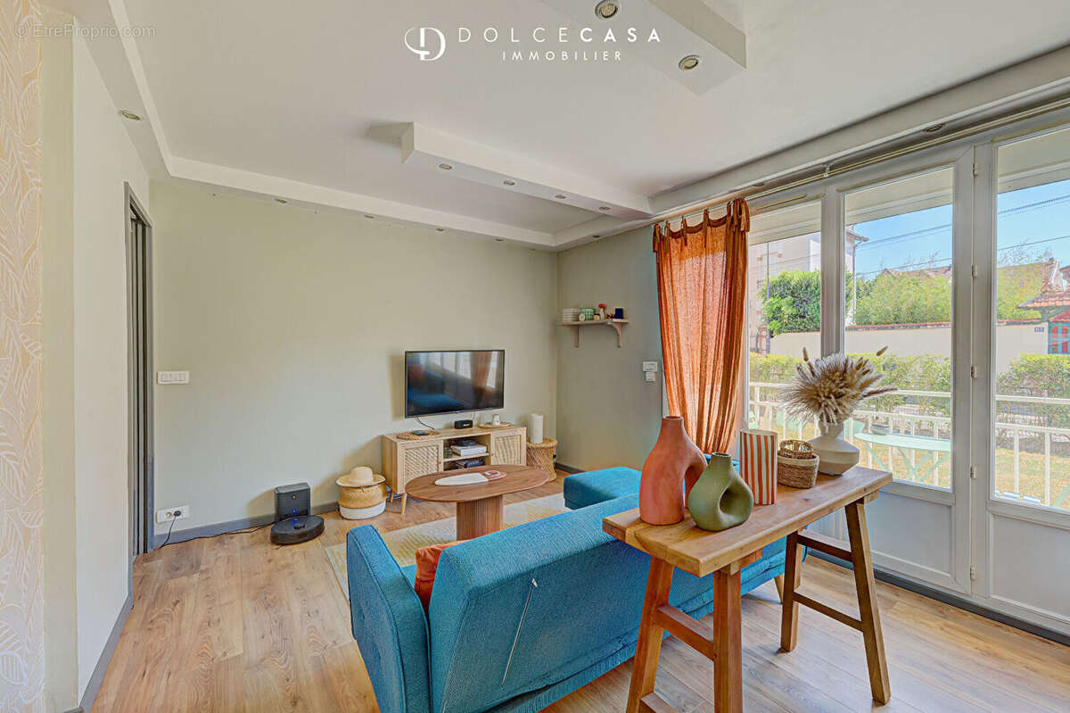Appartement à NOGENT-SUR-MARNE