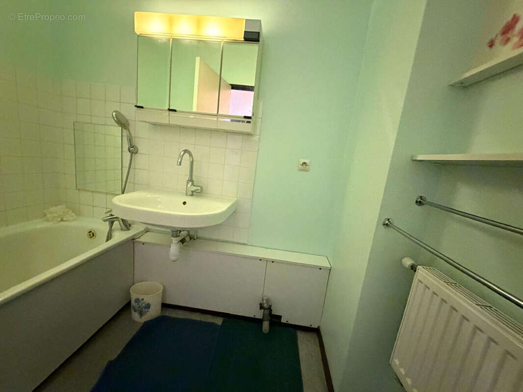 Appartement à PARIS-19E