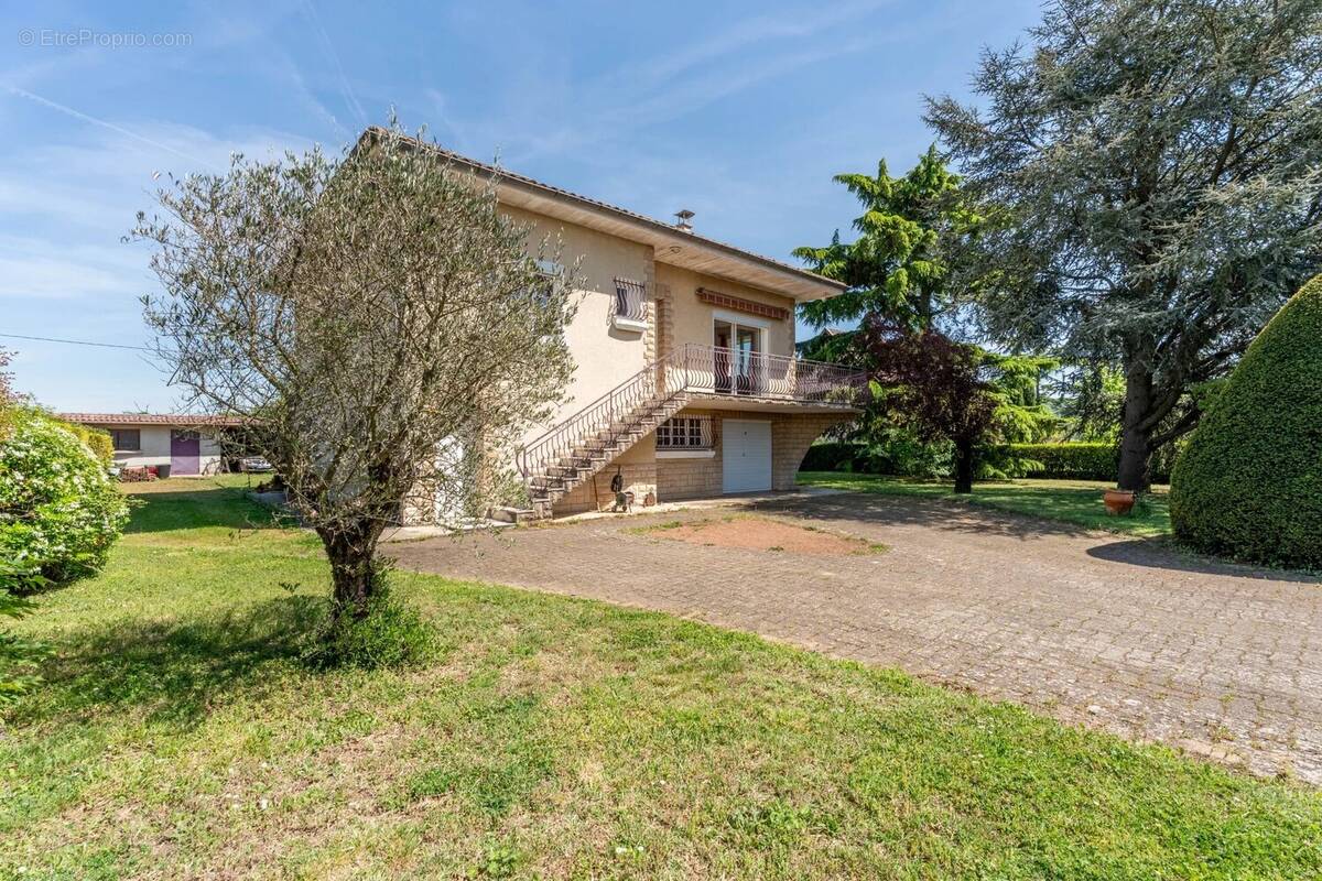 Maison à COMMUNAY