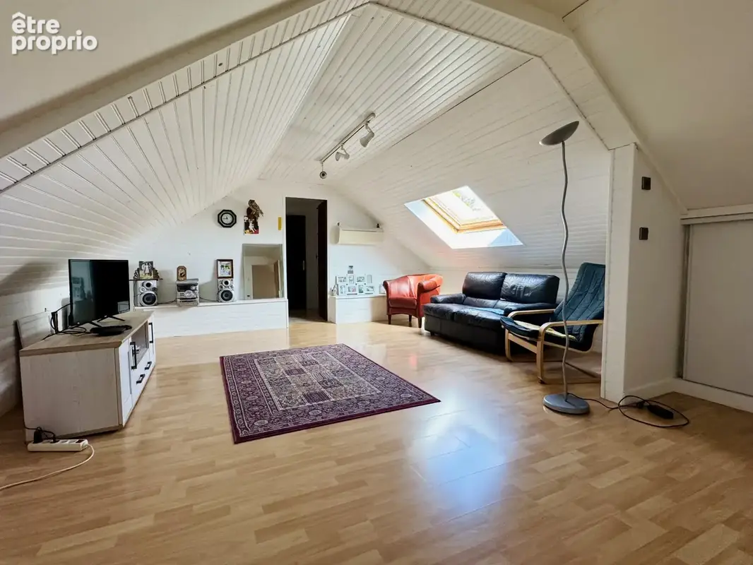 Vis de plain pied, à lorris, 4 chambres, piscine, garages, commerces à pied - photo 20