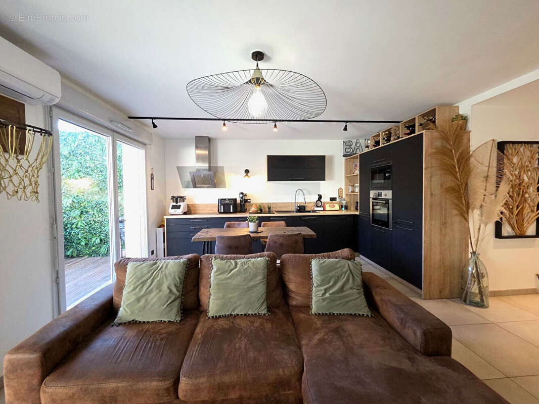 Maison à RILLIEUX-LA-PAPE