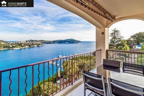 Appartement à VILLEFRANCHE-SUR-MER