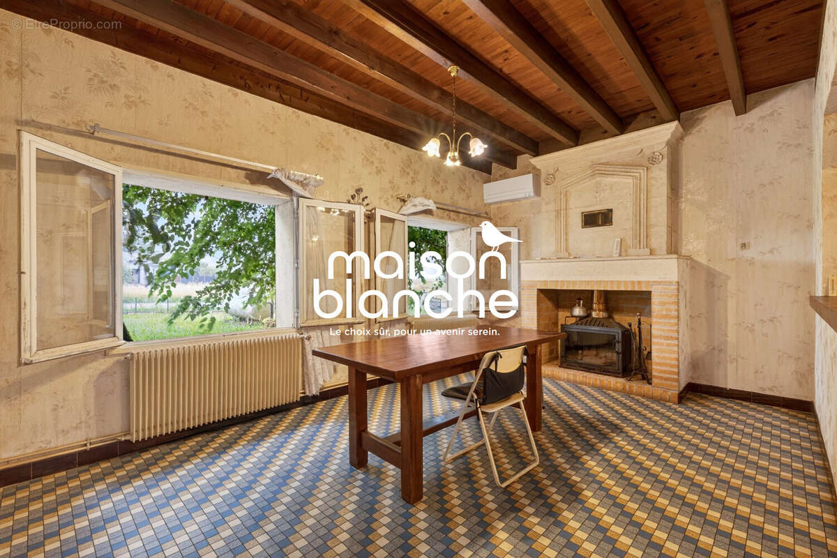 Maison à MONTAGNE