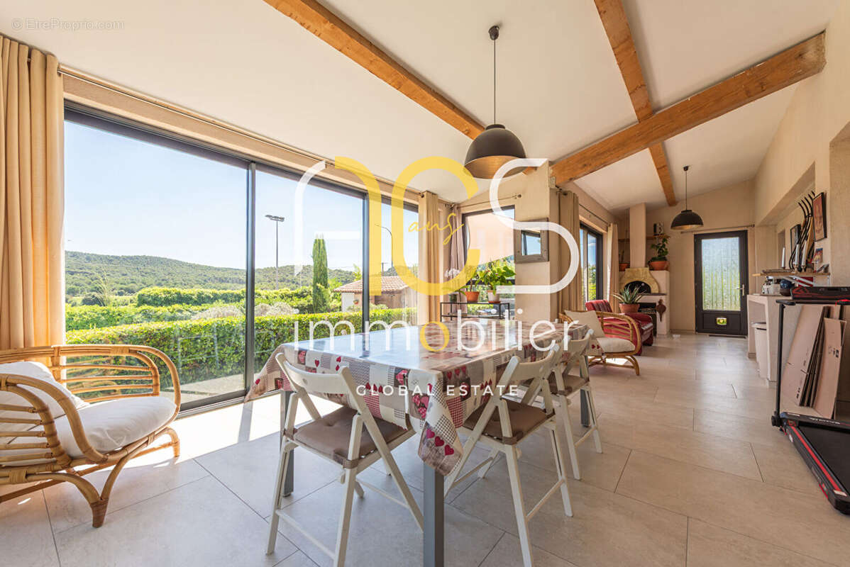 Maison Saint-Julien-Les-Martigues 4 pièce(s) 103m2 + dépendance 65m2 garage piscine - photo 9