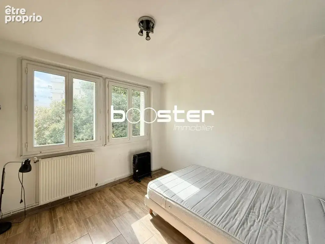 Arènes - Appartement 5 Pièces au pied du Métro - Investissement clé en main - photo 3