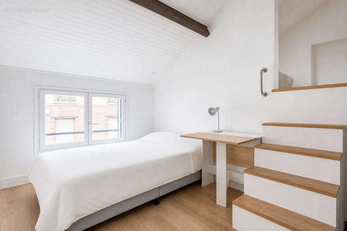 Maison rénovée 120 m² avec dépendance, Saint-Denis - photo 4