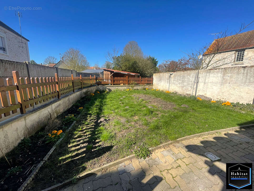 Maison à NANTEUIL-LE-HAUDOUIN