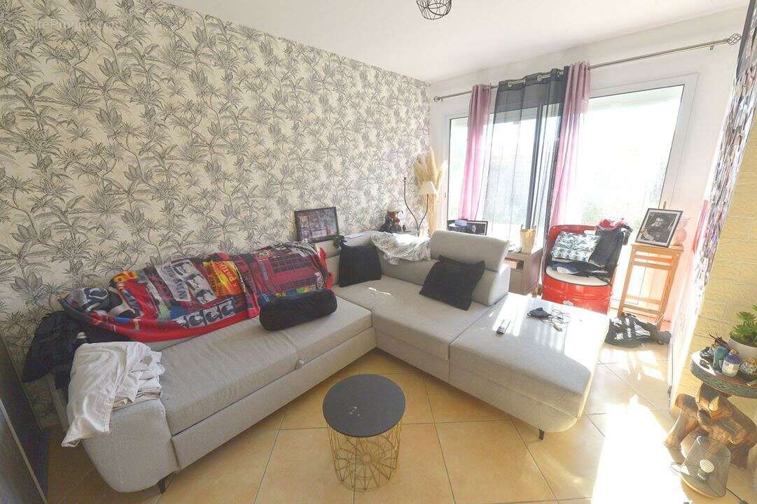 Maison à SAINT-GEORGES-DE-DIDONNE