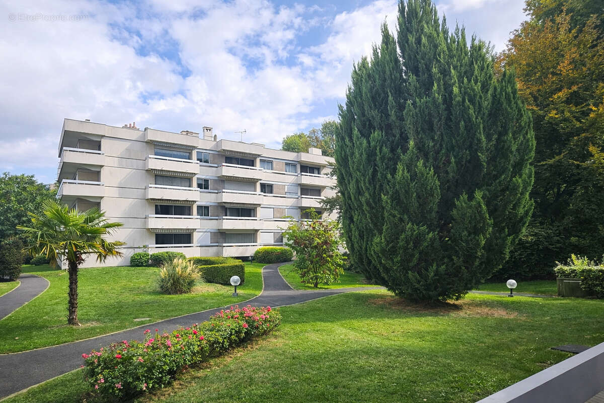 Appartement à BOUGIVAL