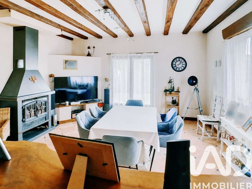 Maison 305 m² à Montignac  - photo 7