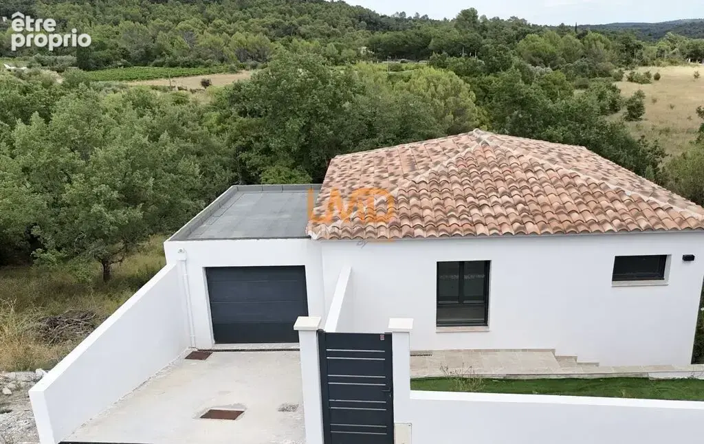 Besse sur Issole dans le Var: maison de 2025 T6 145m2 terrain 67 - photo 2