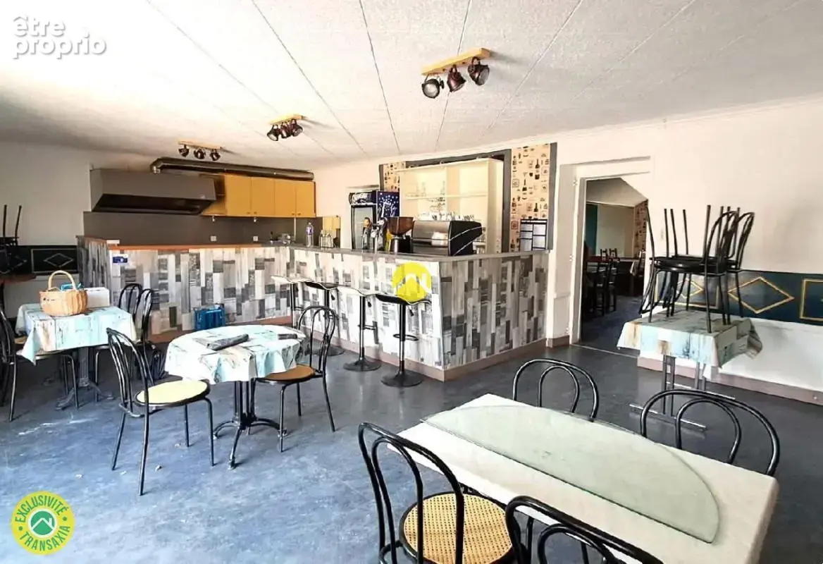 Appartement + commerce - photo 6