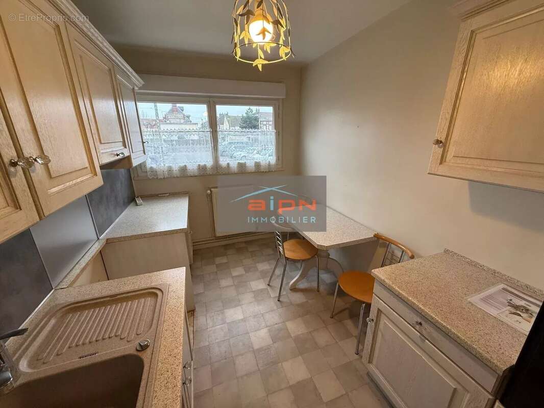 Appartement à SAINT-ETIENNE-DU-ROUVRAY