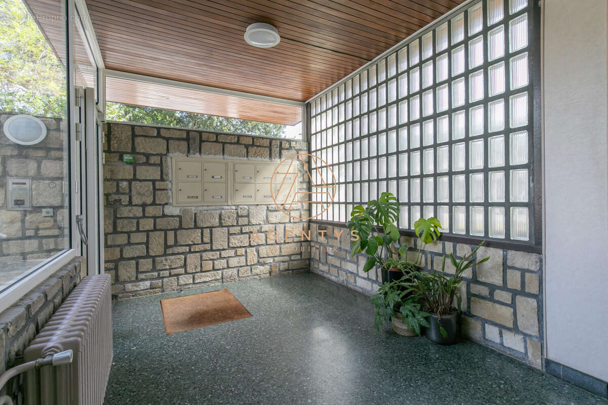 Appartement à SAINT-MAUR-DES-FOSSES