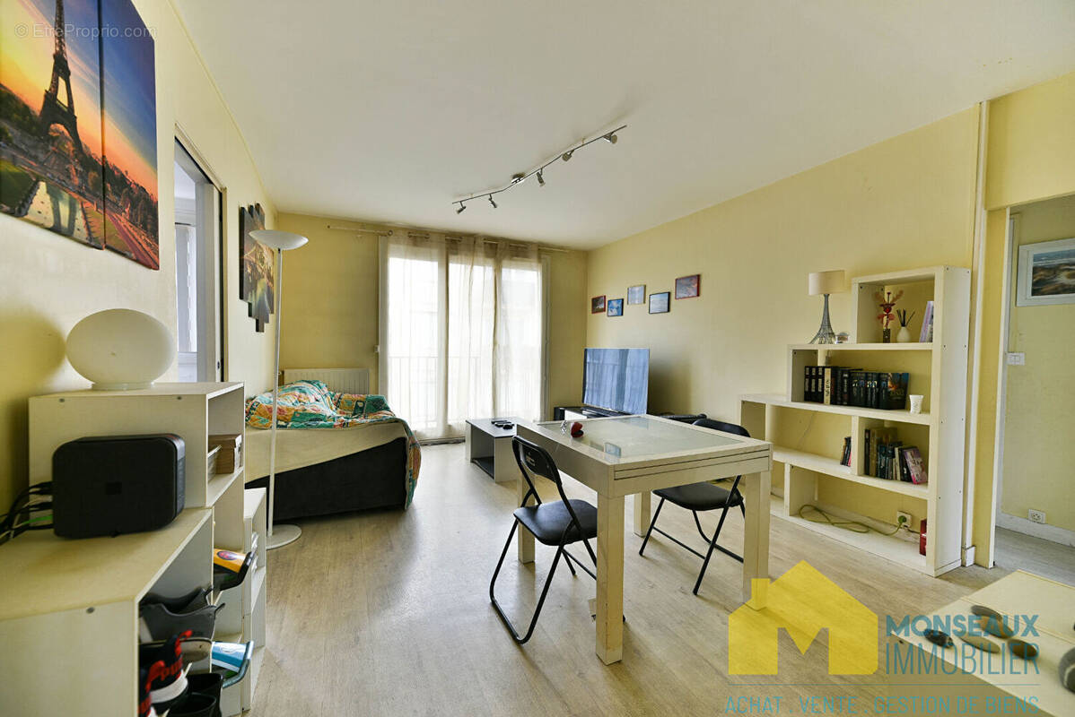 Appartement à EPINAY-SUR-ORGE