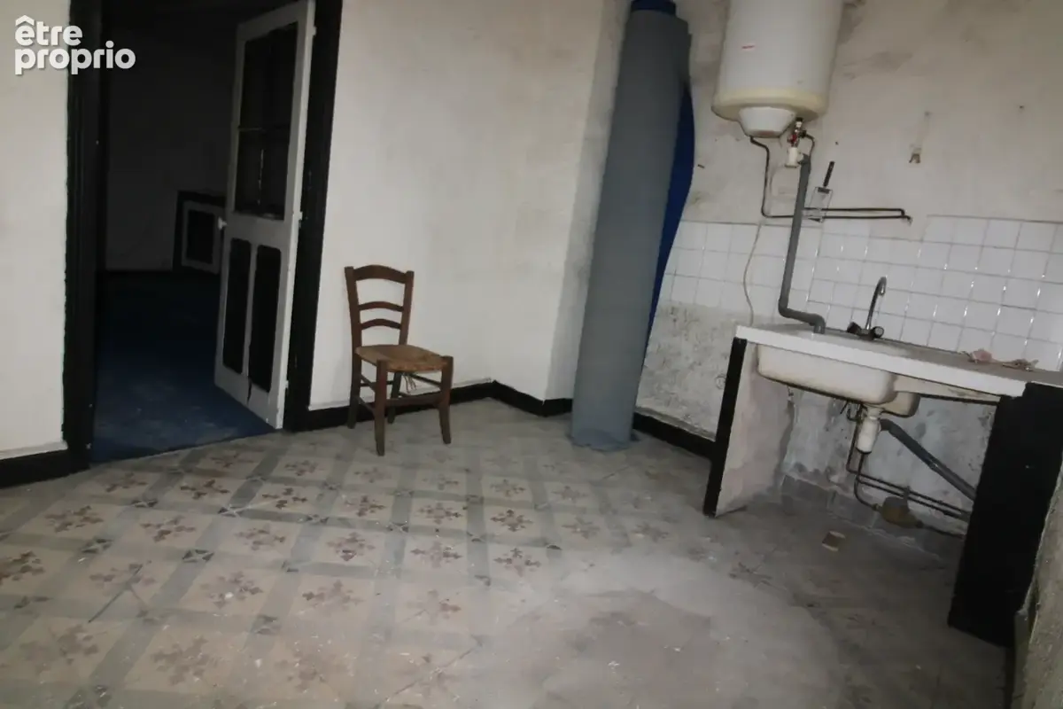 Immeuble 280 m2. - photo 7
