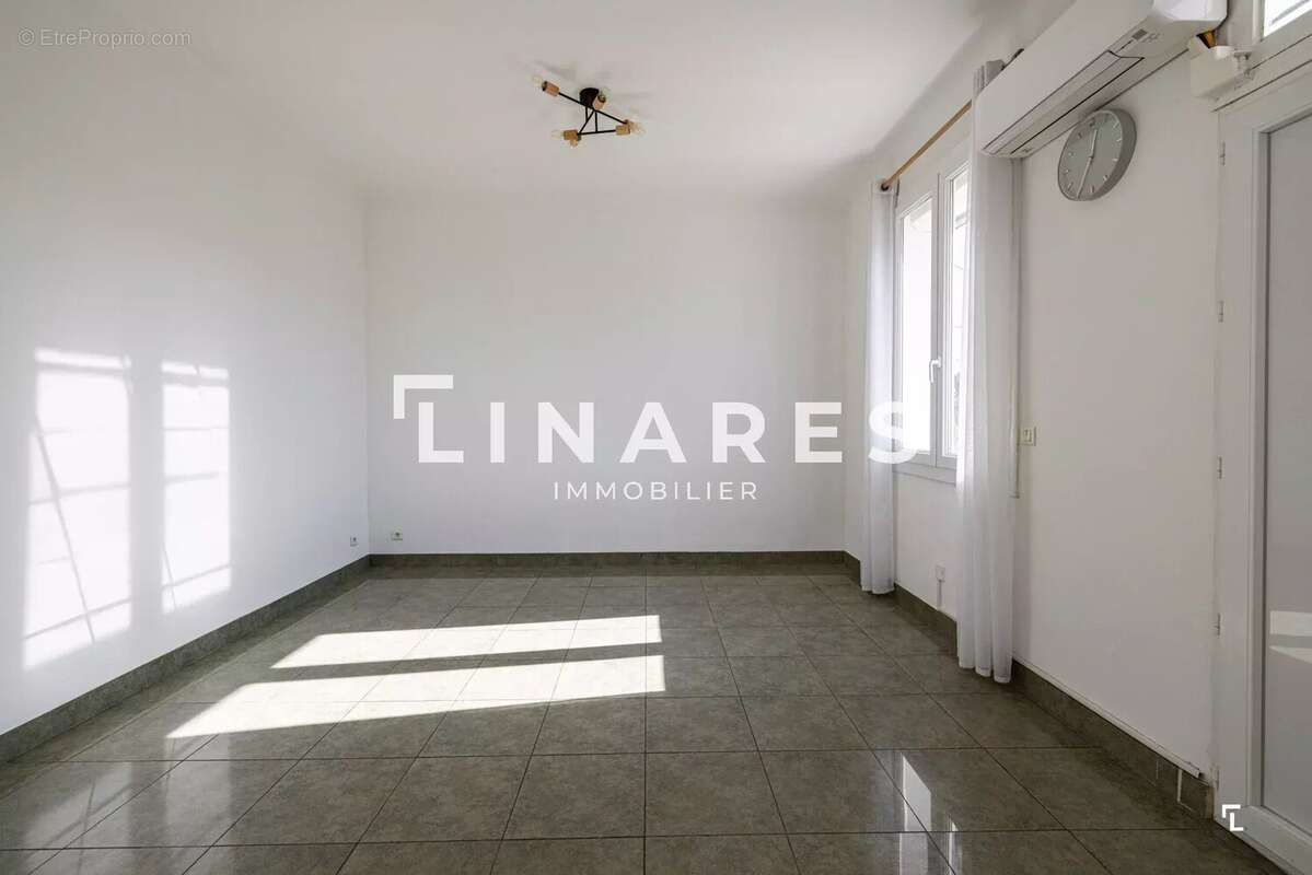 Appartement à MARSEILLE-12E