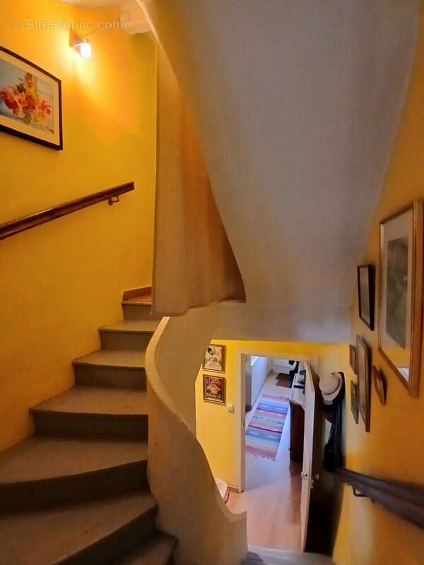 Maison à CAUNES-MINERVOIS