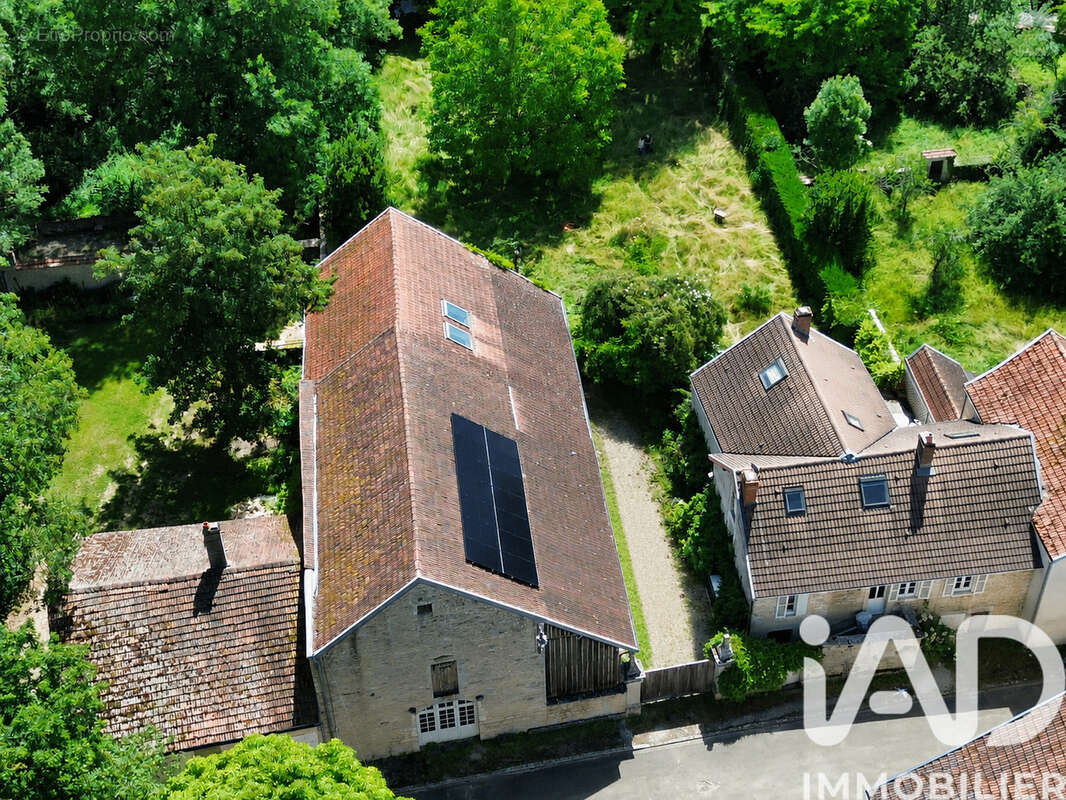 Photo 2 - Maison à CRY