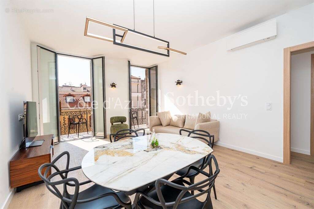 Appartement à CANNES