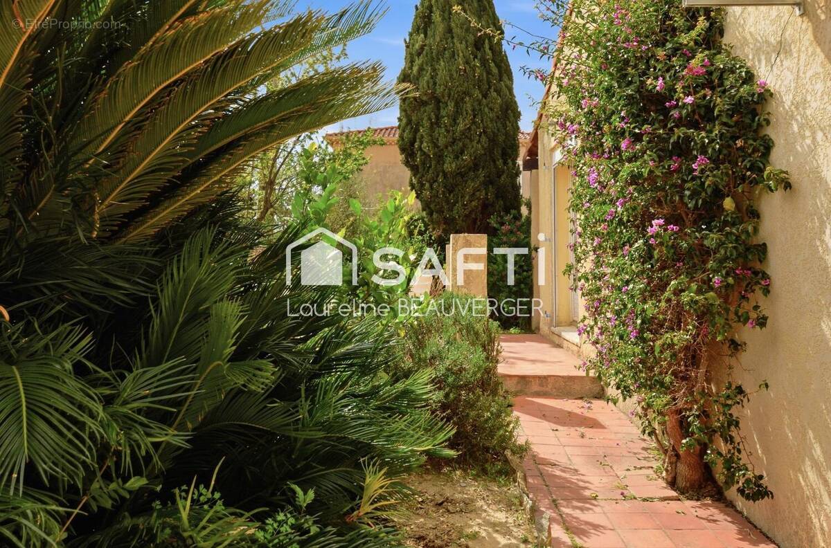 Photo 1 - Maison à LA LONDE-LES-MAURES