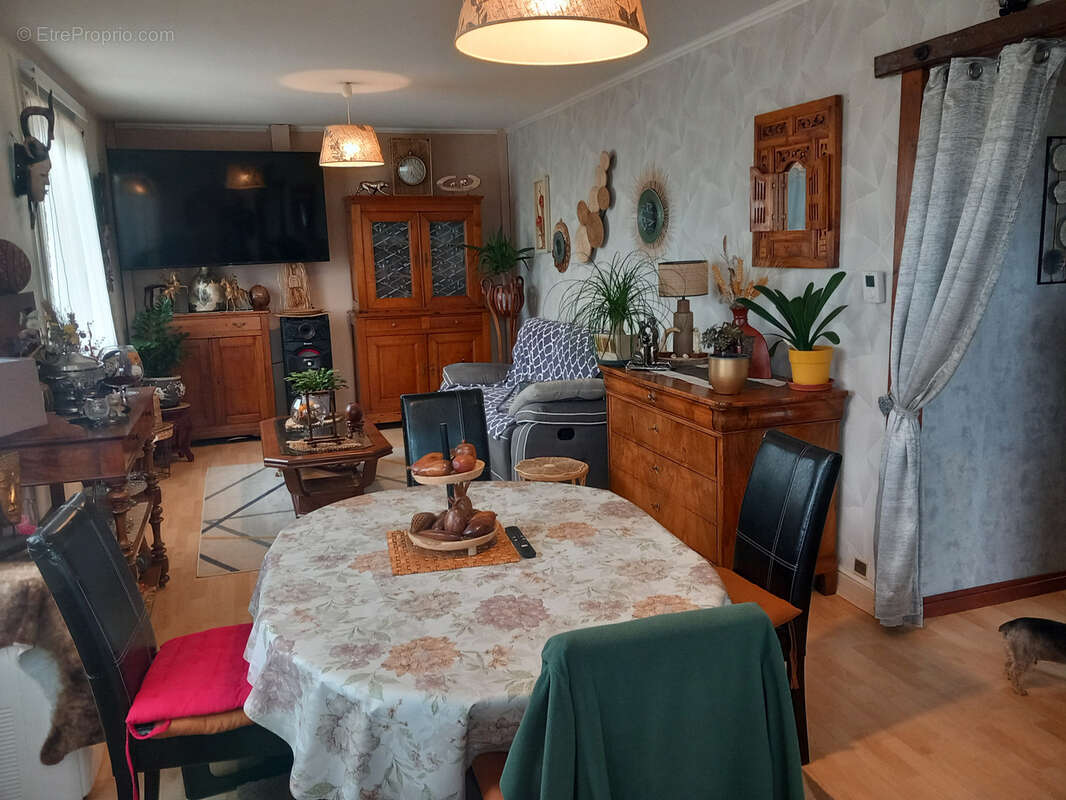 Maison à MONTAYRAL