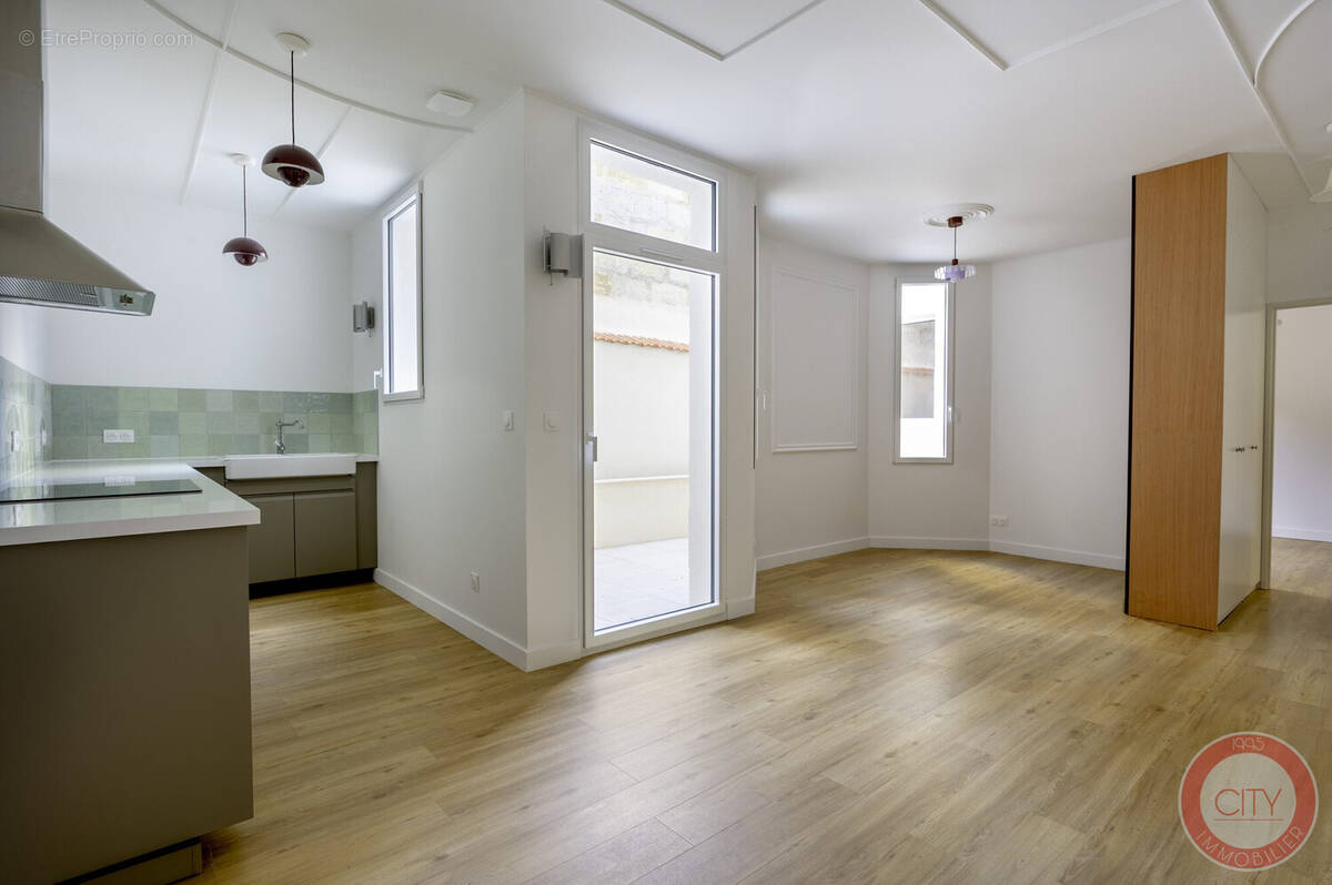 Appartement à BORDEAUX