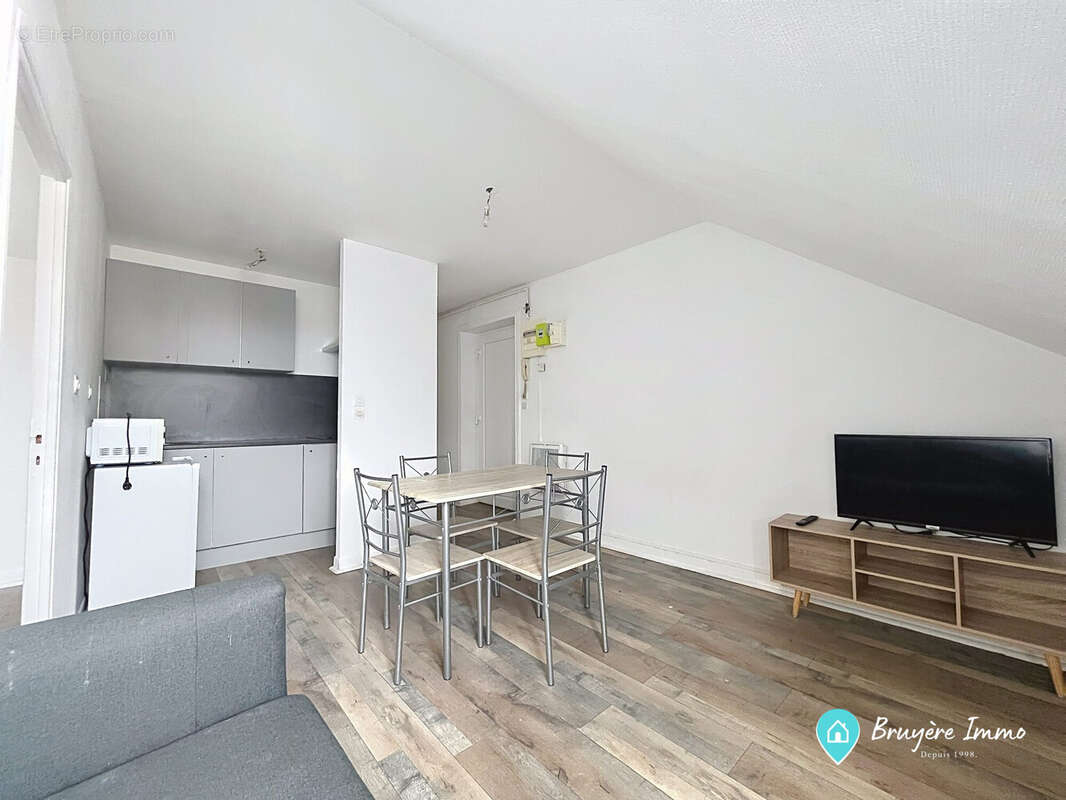 Appartement 261 m² à Conde-Sur-L'escaut  - photo 3