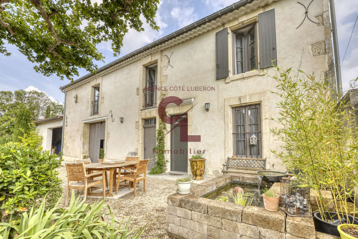 Maison à CHATEAURENARD