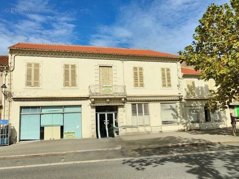 Appartement à SEISSAN