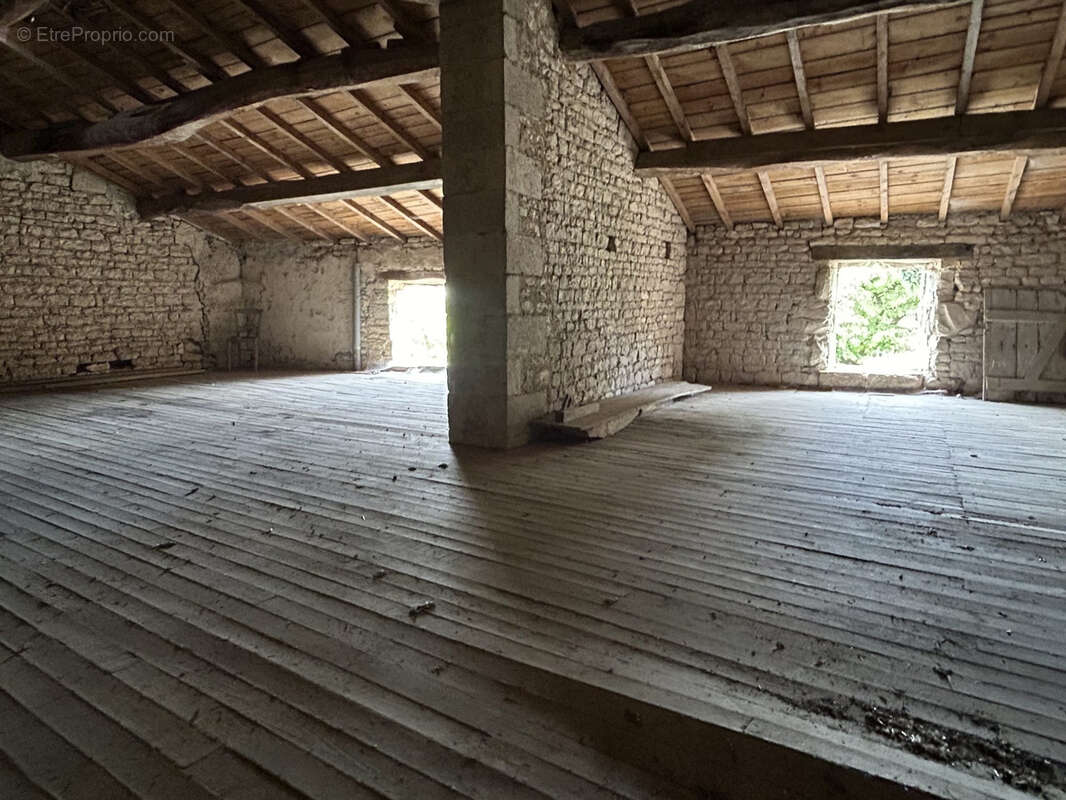 Maison à CRAMCHABAN