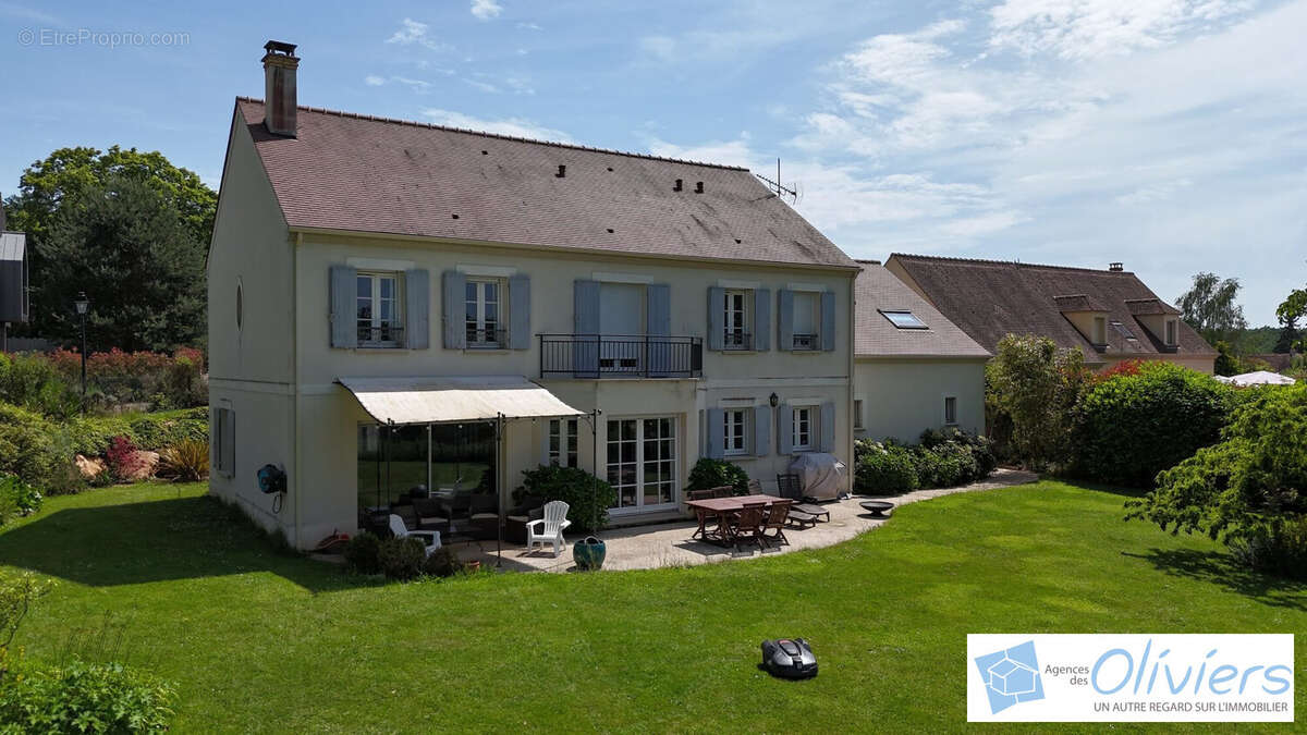 Maison à CHEVREUSE