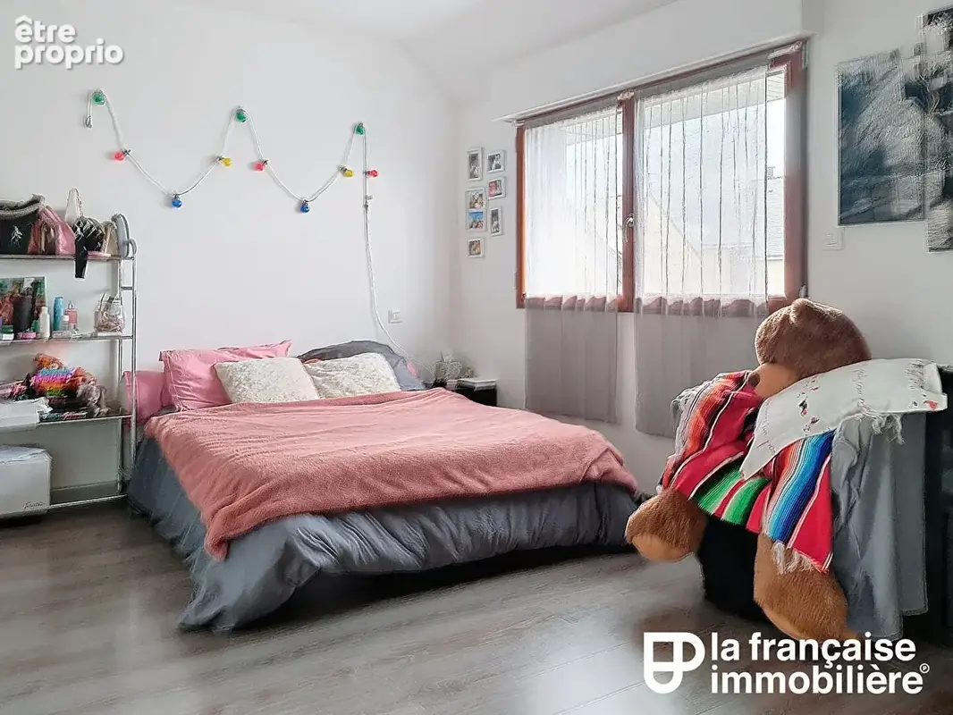 Maison familiale type 7 -  5 chambres - jardin - proche ecoles et transports - garage - jardin - saint-grégoire - photo 6