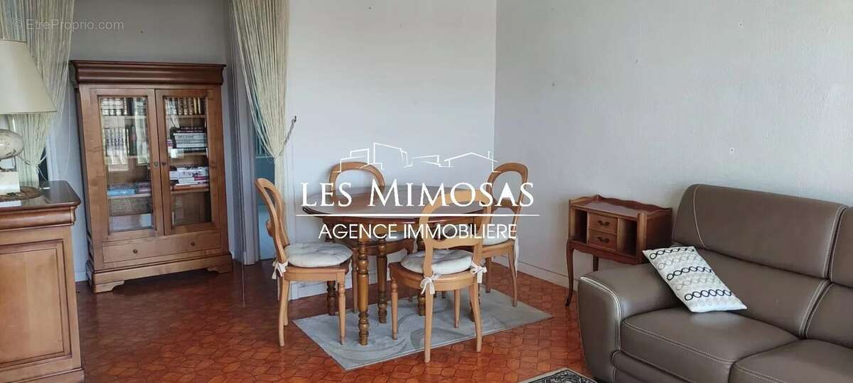 Appartement à FREJUS