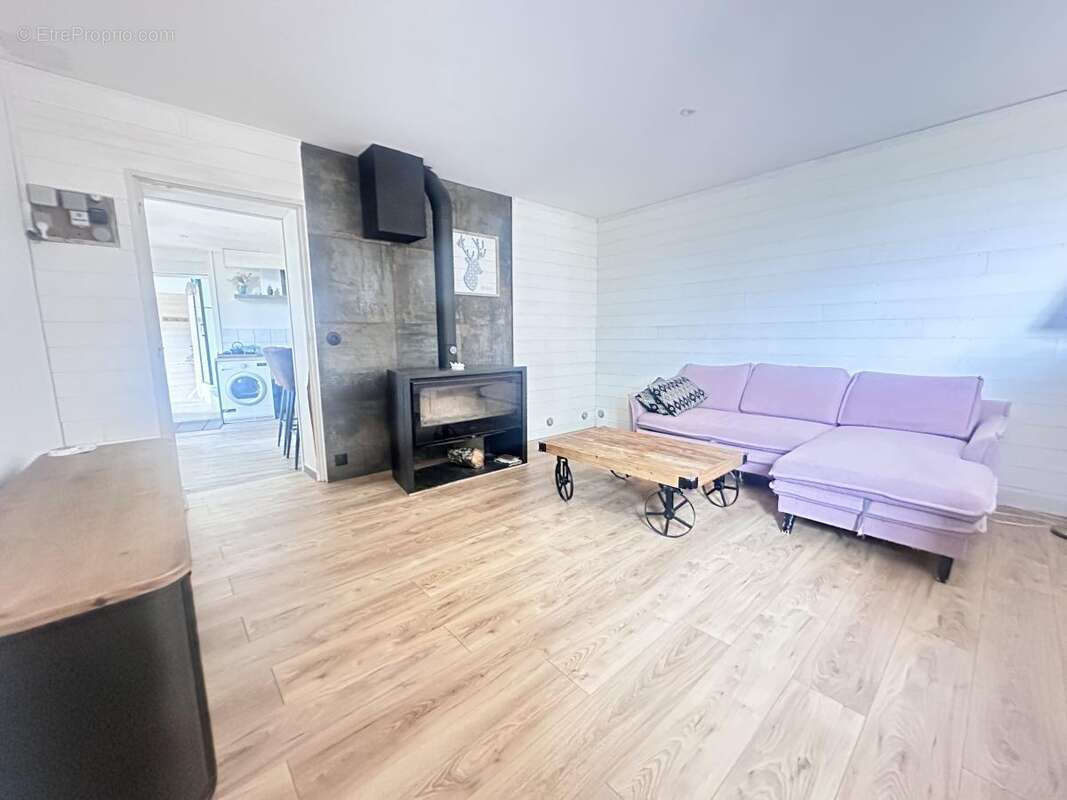 Maison 66 m² à Saint-Epain  - photo 4