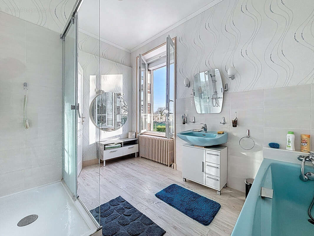 Maison 147 m² à Isigny-Sur-Mer  - photo 9