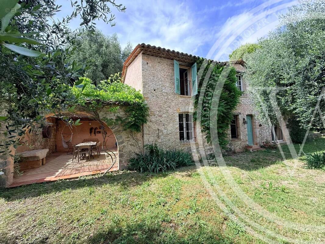 Maison à GRASSE