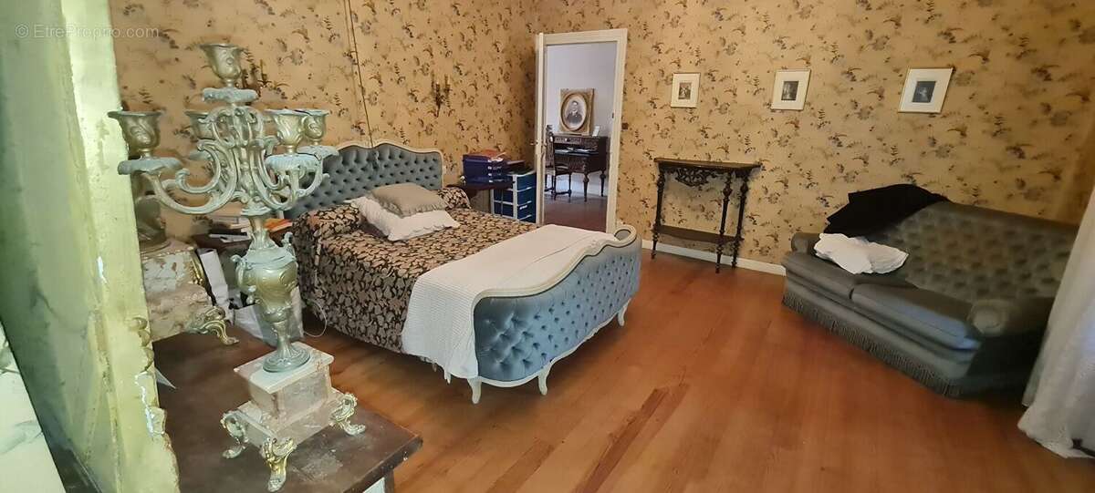 Toulousaine de 206m²avec dépendances sur un terrain de  4h 5900 - photo 8