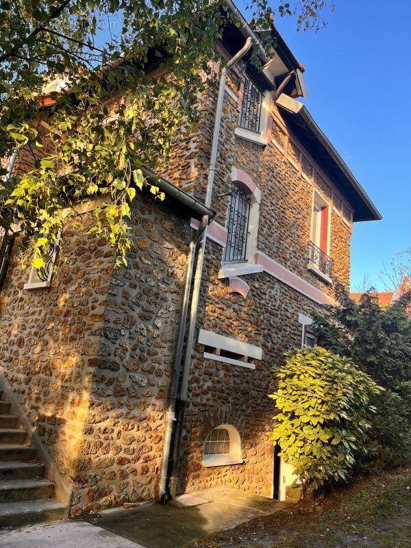 Maison à VILLEMOMBLE