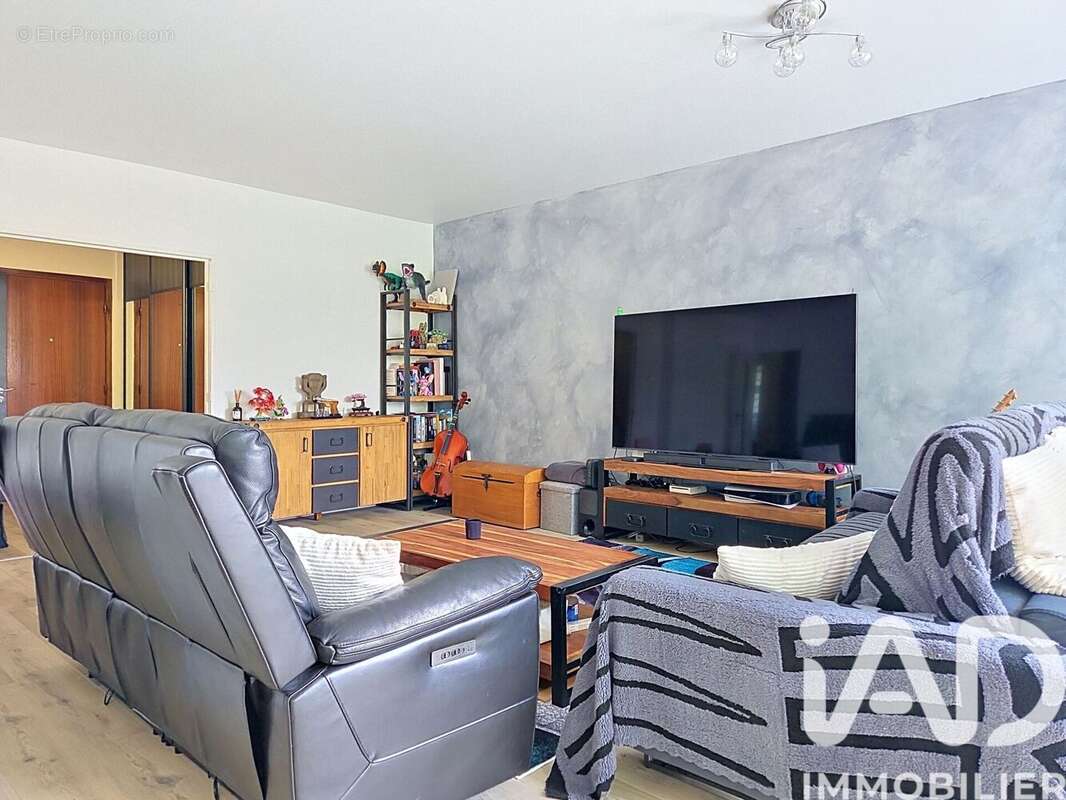 Photo 3 - Appartement à L'ETANG-LA-VILLE