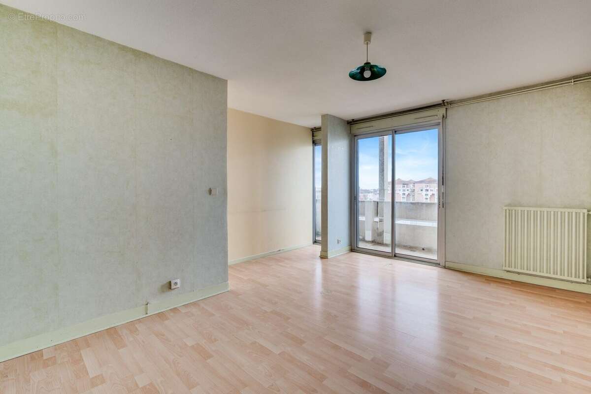 Appartement à COLOMIERS