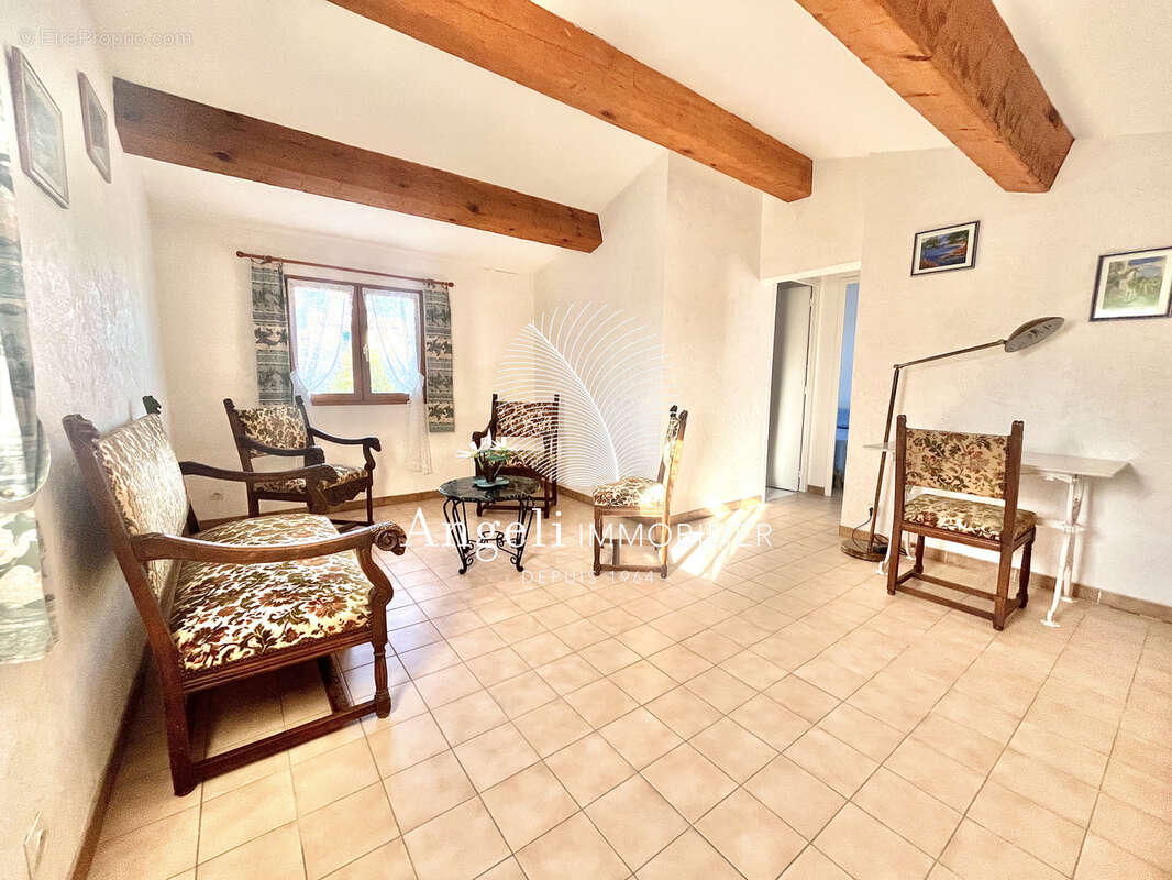Maison à FREJUS