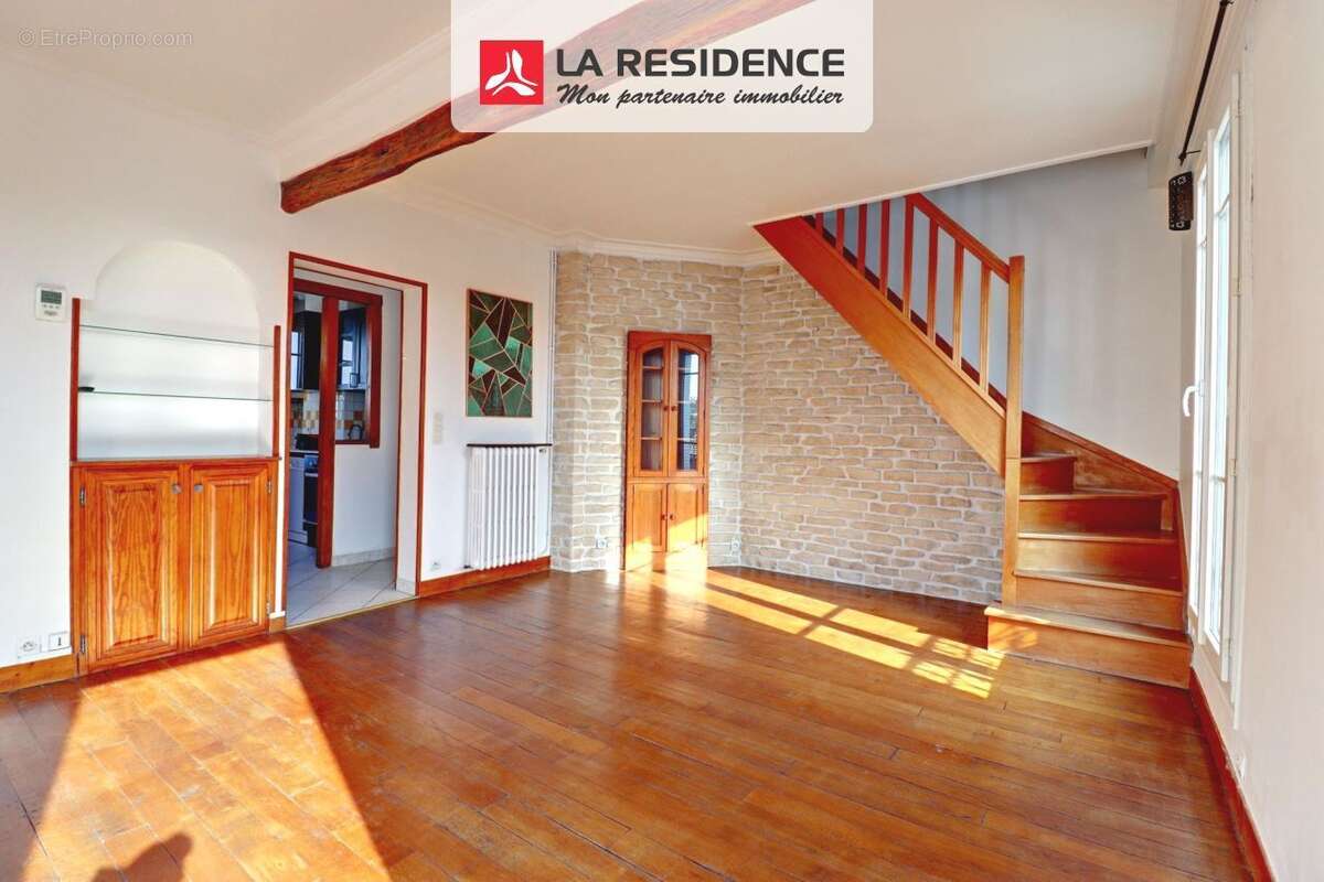 Appartement à NANTERRE