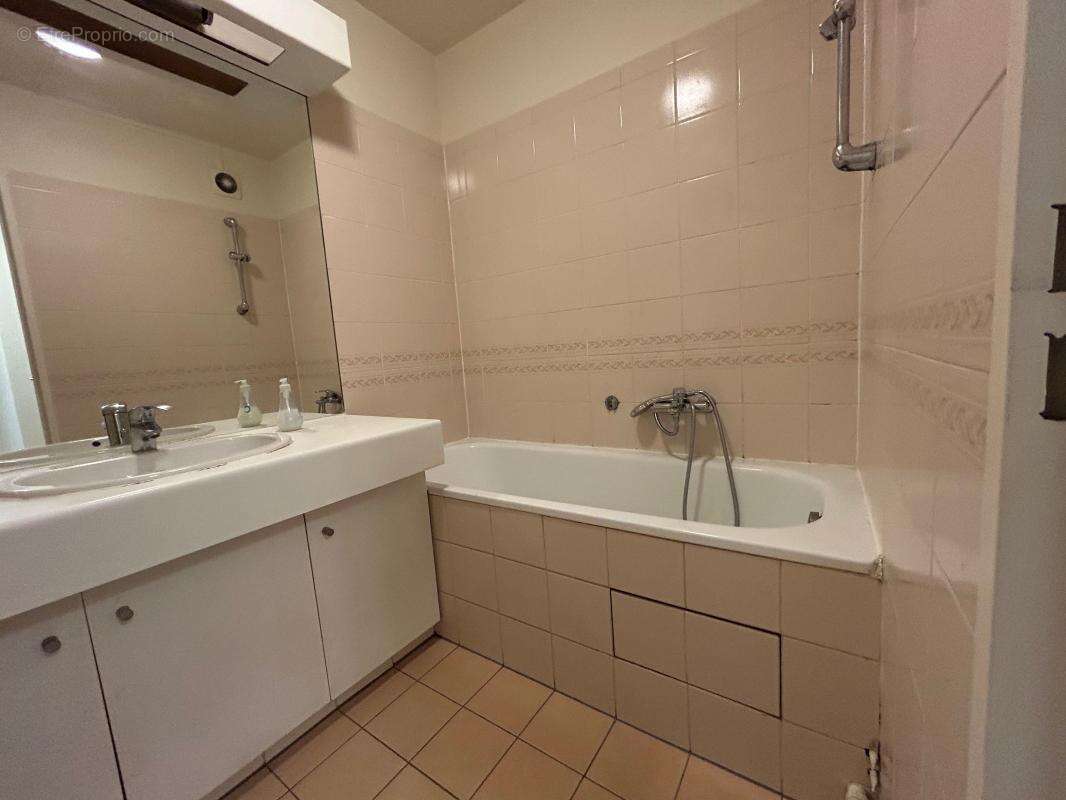 Appartement À Vendre - photo 4