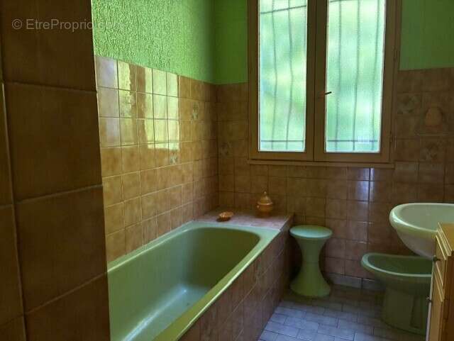 Maison à SAINTE-LIVRADE-SUR-LOT