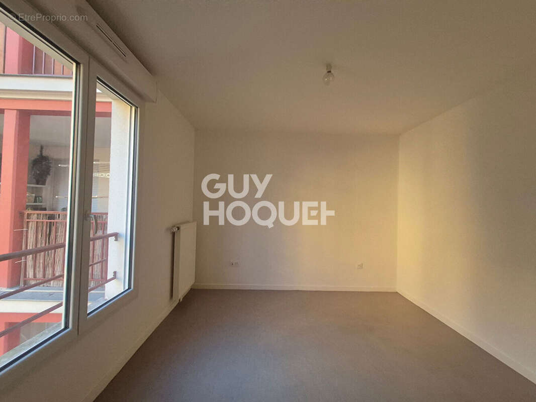 Appartement à LE BLANC-MESNIL