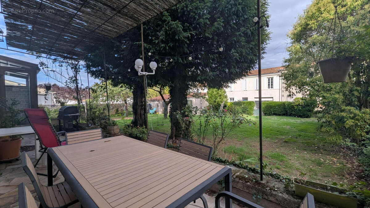 Maison à TONNAY-CHARENTE