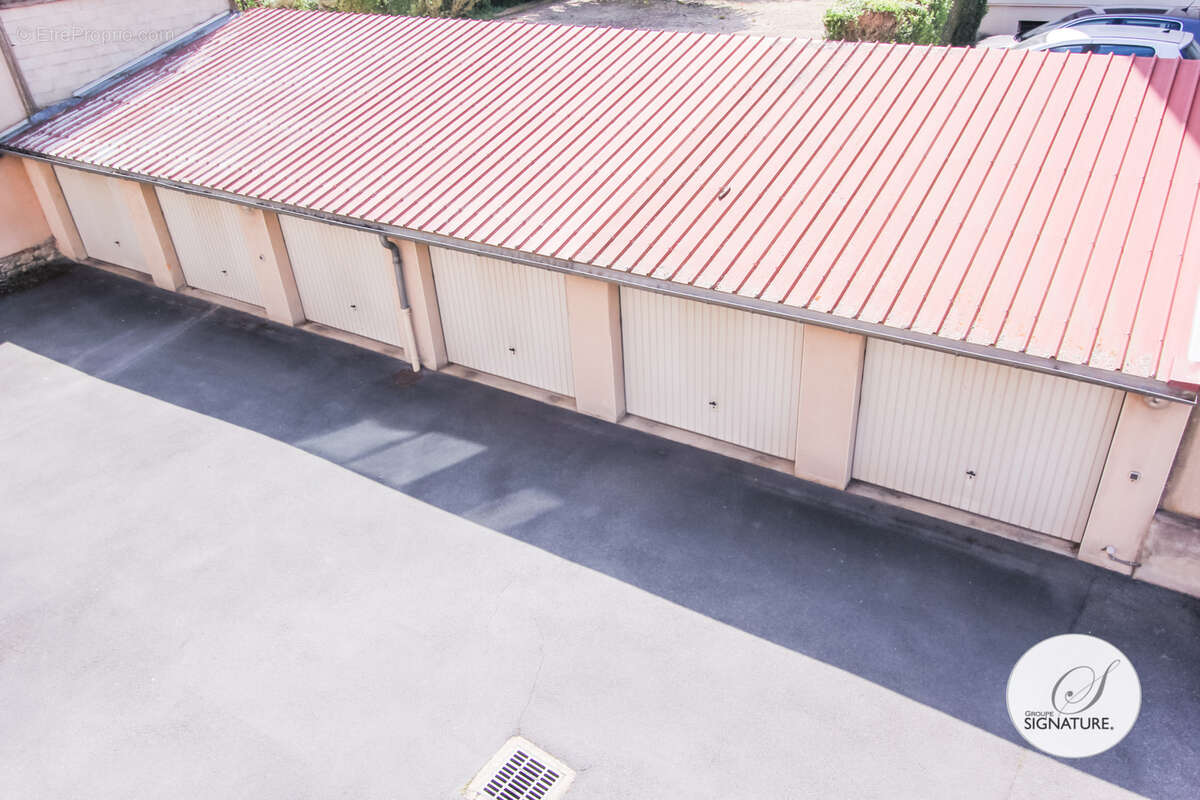 RARE LE CLOS LUCIE- T3 avec terrasse et garage - photo 3