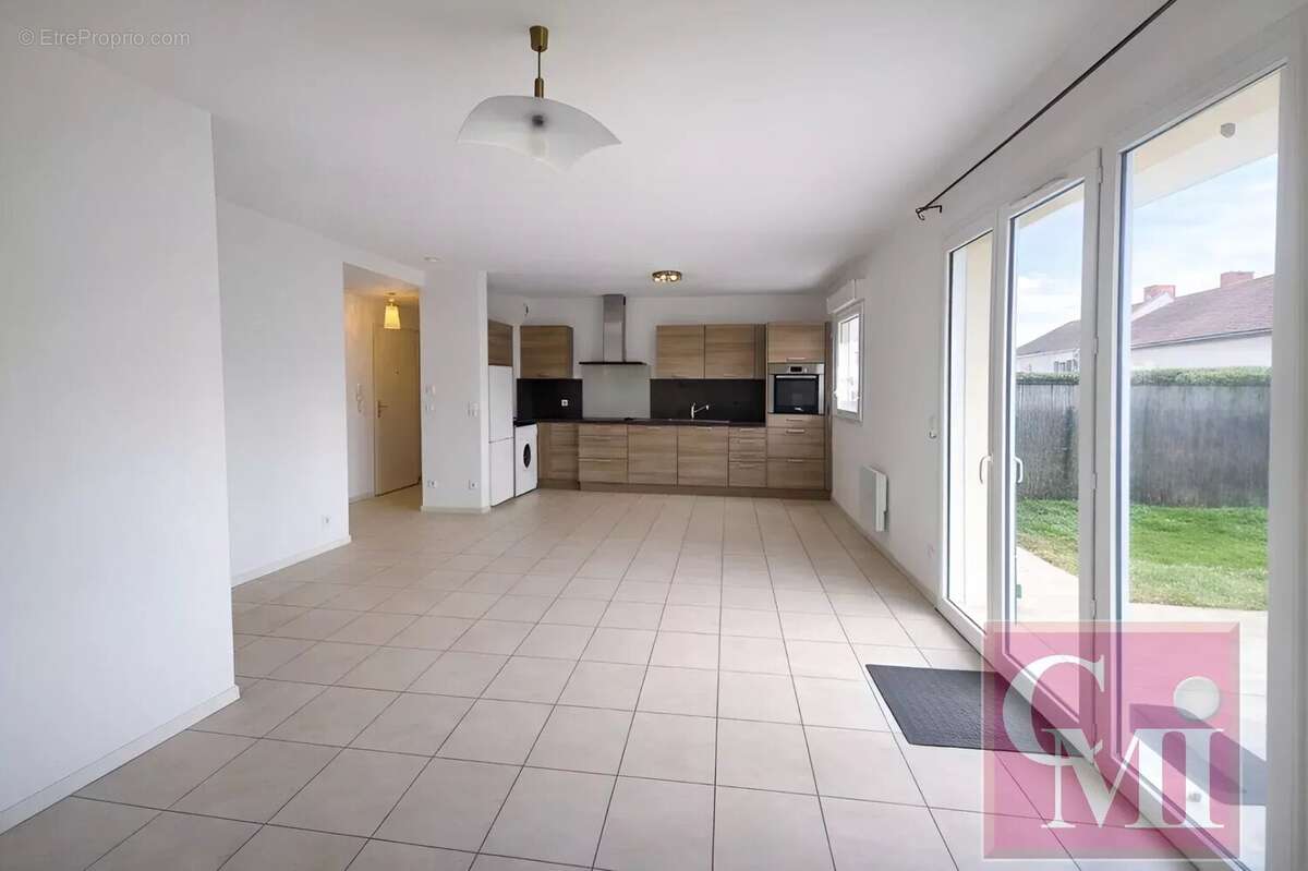 Appartement à BREUILLET